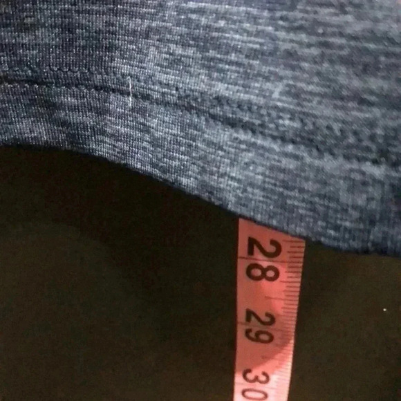 Under Armor Loose Fit athletic pullover/jacket, 1/4 zip,logo graphic,lightweight - Picture 8 of 8